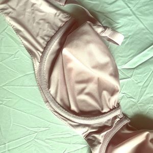 Victoria Secret lined bra